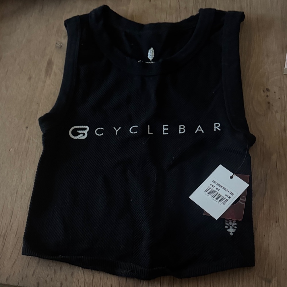 Free People Movement free throw muscle tank size xs/s black NWT